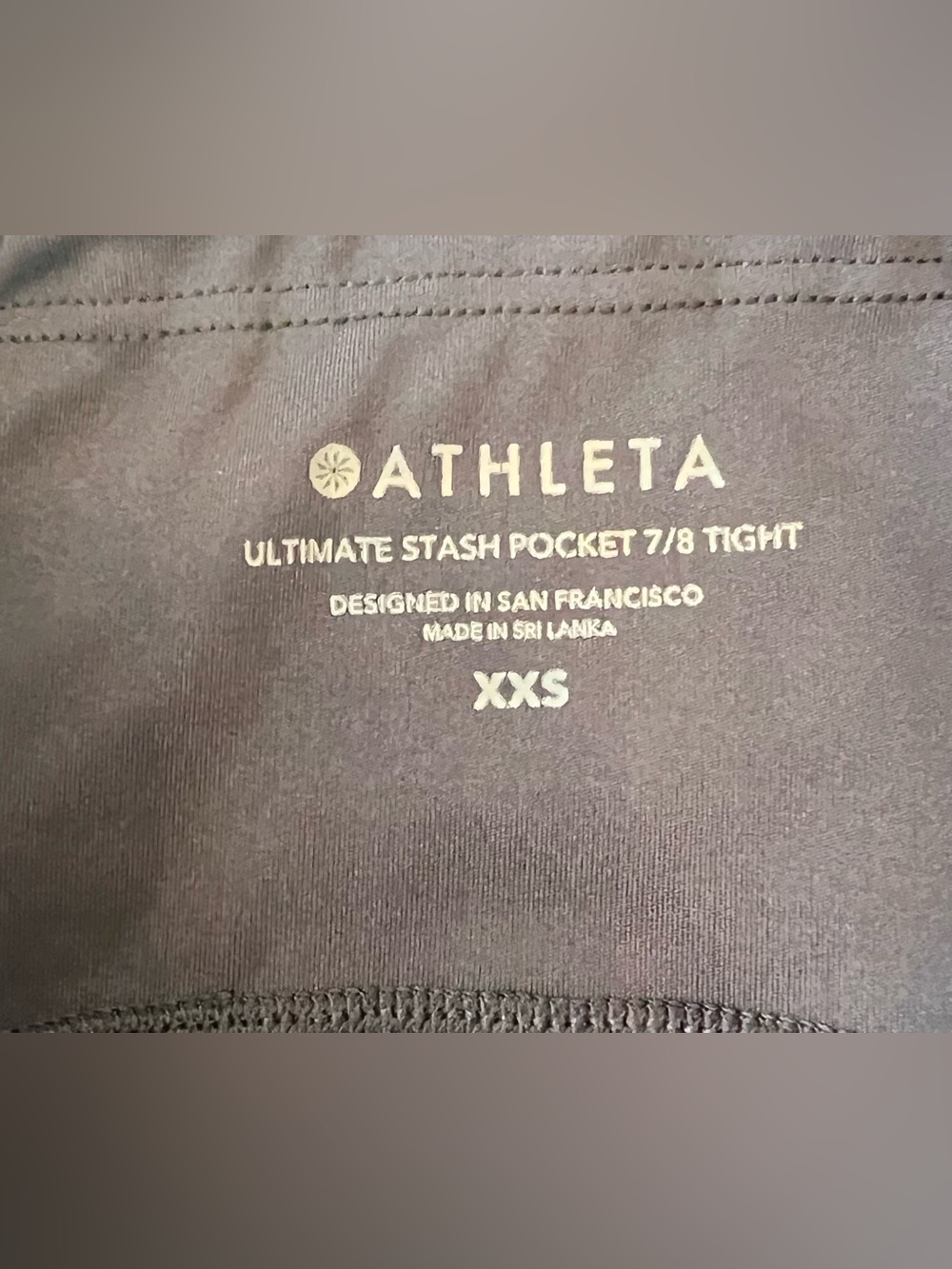 Athleta Women's Ultimate Stash Pocket 7/8 Tight Leggings Size XXS Black EUC - Picture 10 of 12